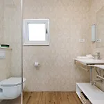 Casa vacanze Anadea Mit Whirlpool By Interhome