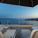Anadea Mit Whirlpool By Interhome