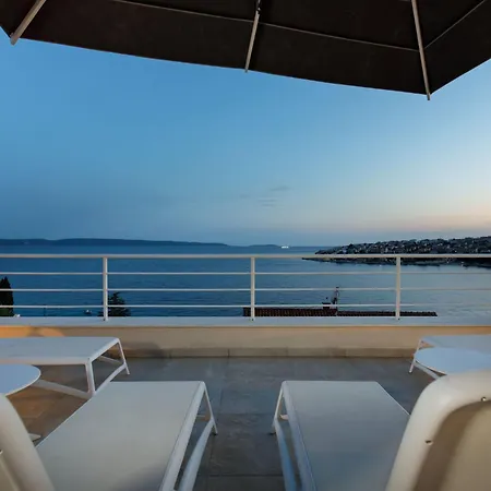 Anadea Mit Whirlpool By Interhome