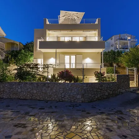 Anadea Mit Whirlpool By Interhome بيت للعطل *